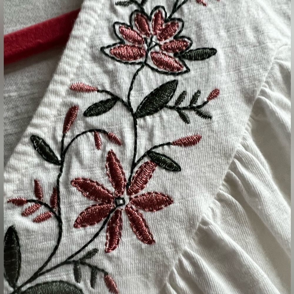 Tulip sleeve top. Plus